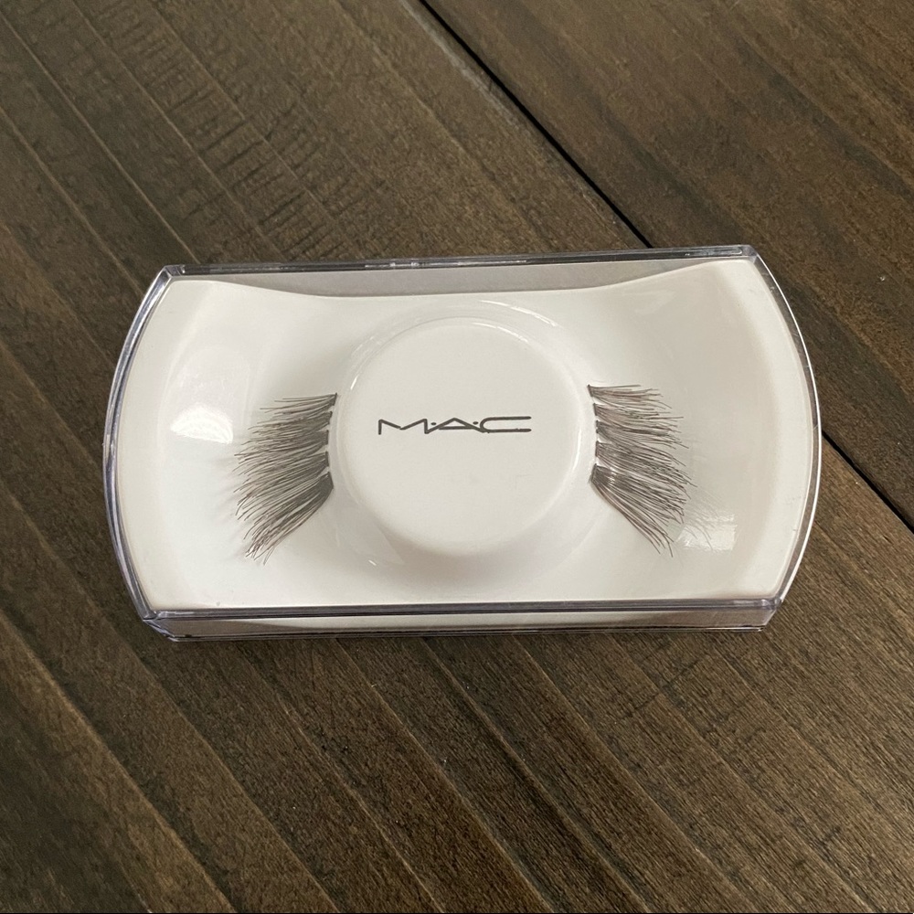 M·A·C Lashes | 45